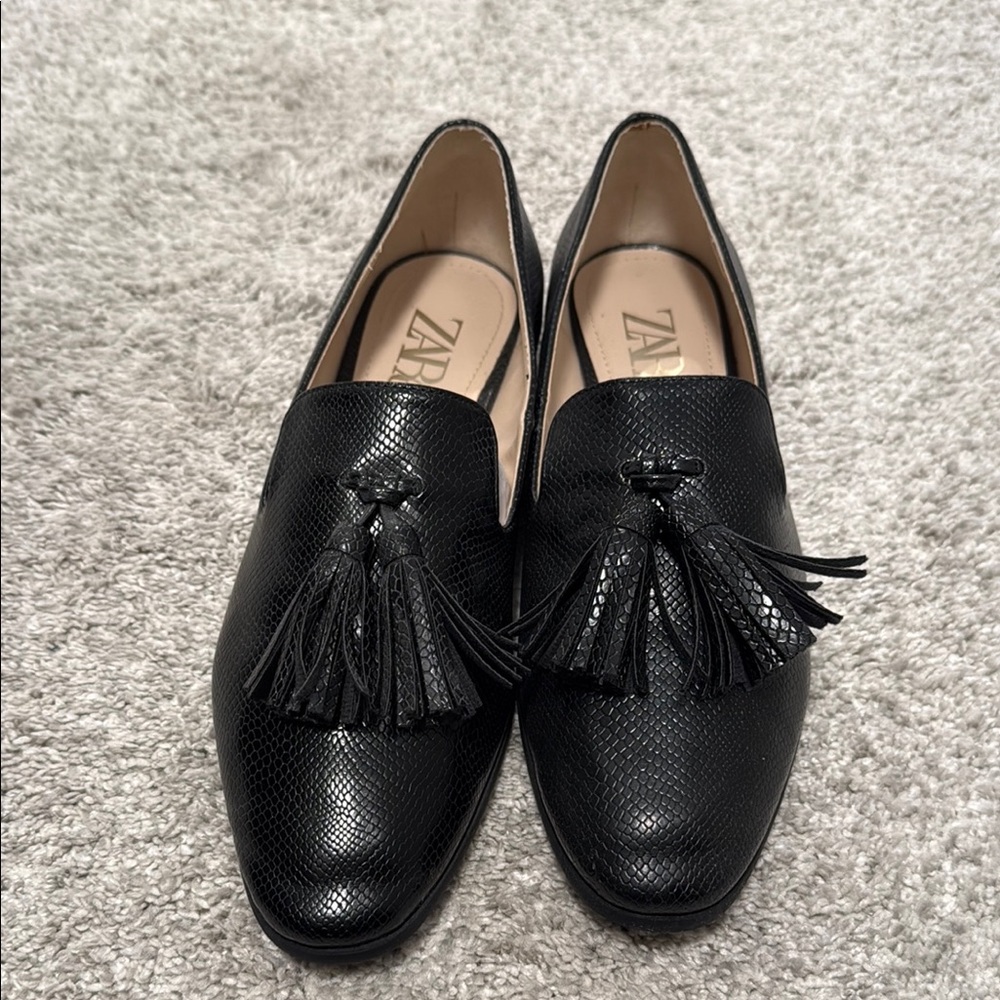 Zara Black Tassel Loafers for Women, Size 39